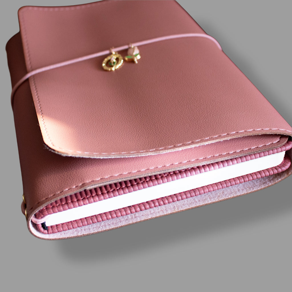 The Folio ~ Pink nude color