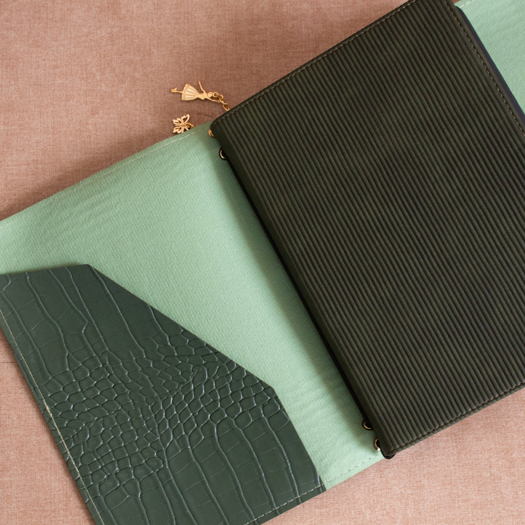THE FOLIO ~Green croco