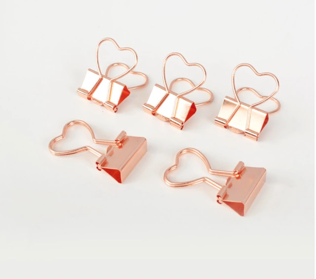 Paper clip 01 piece (marque page)